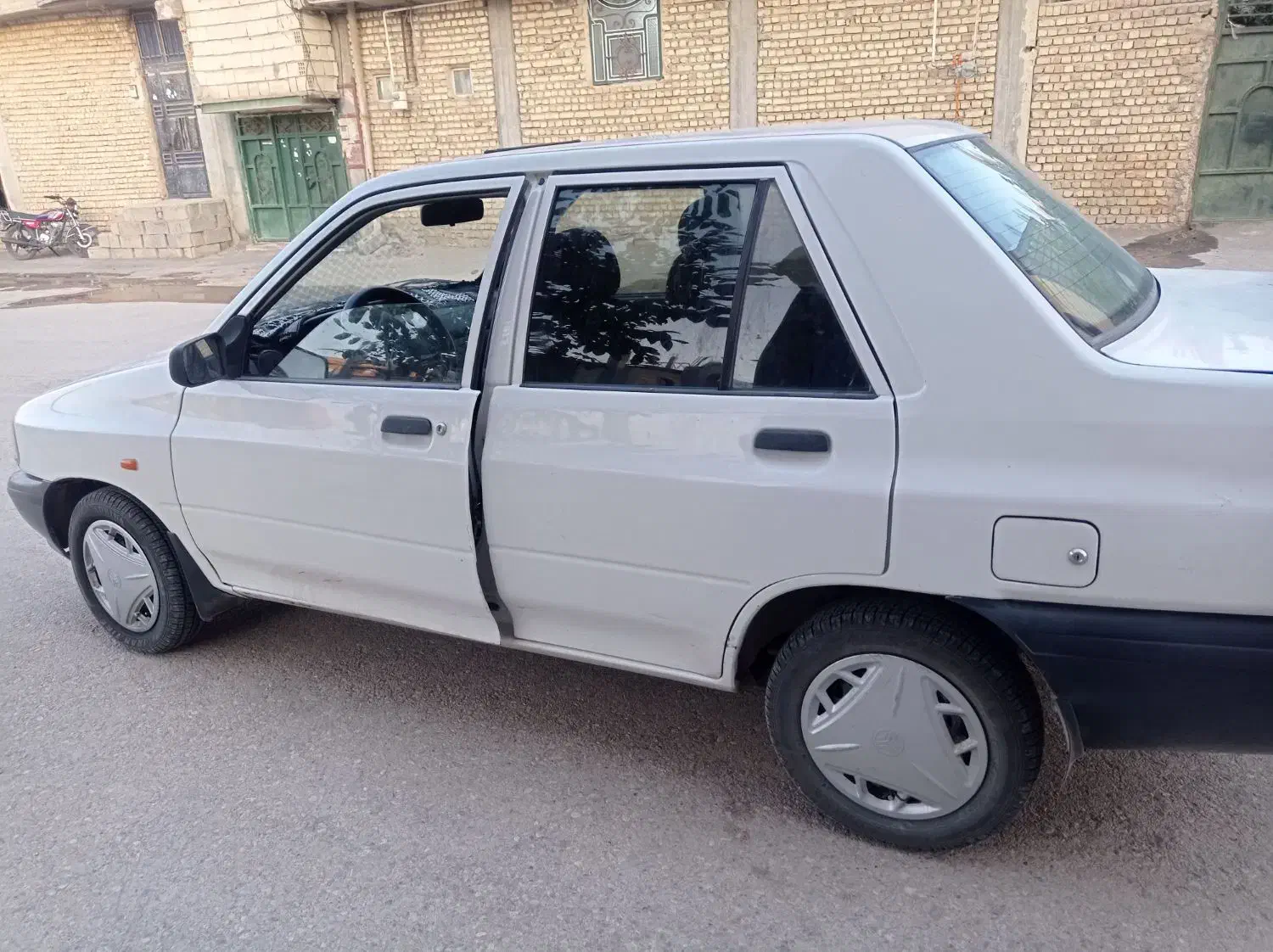 پراید ۹۵ یه لکه رنگ|خودرو سواری و وانت|لردگان, |دیوار