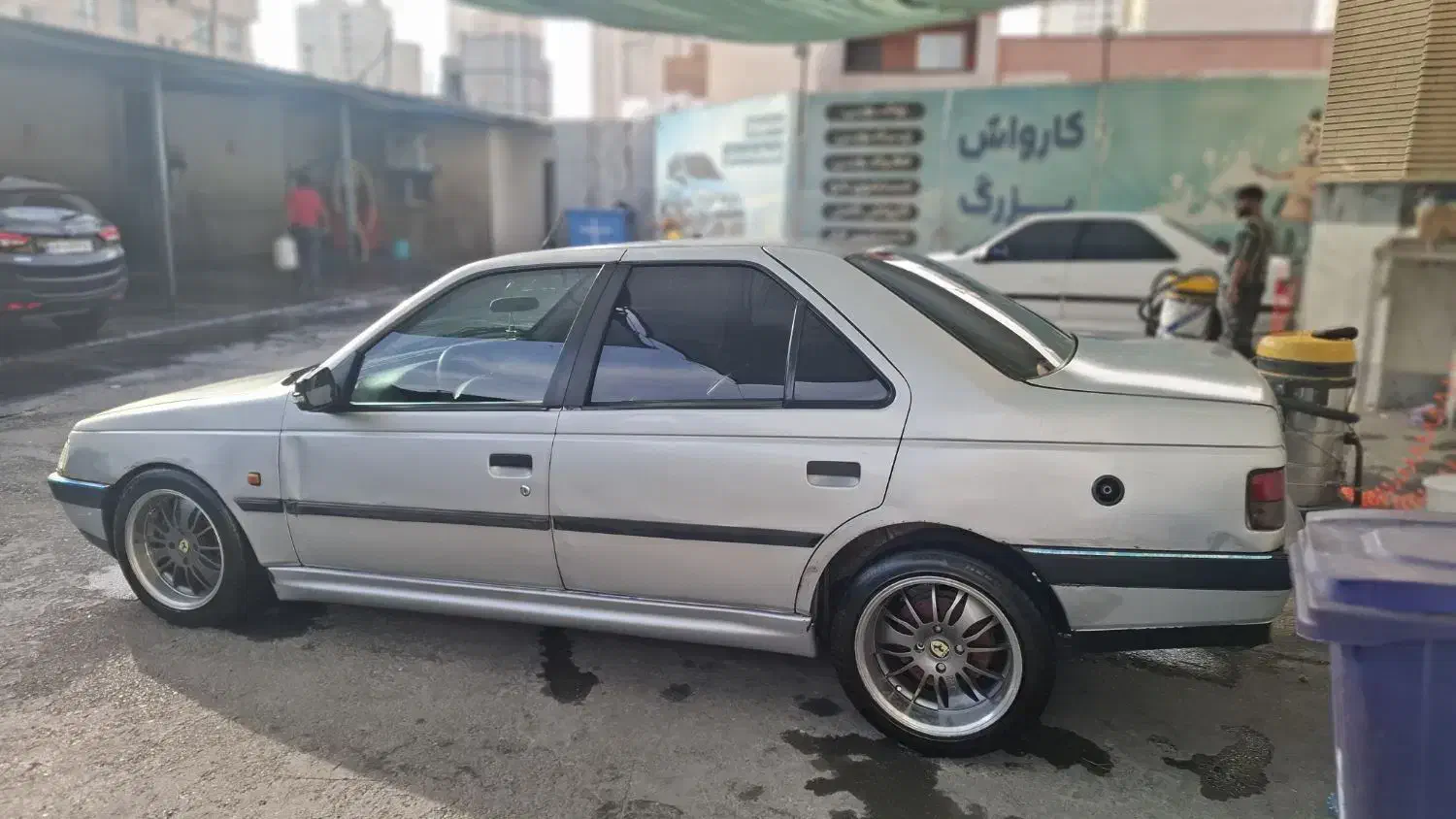 405 نقره ای تو کرم|خودرو سواری و وانت|تهران, باغ فیض|دیوار