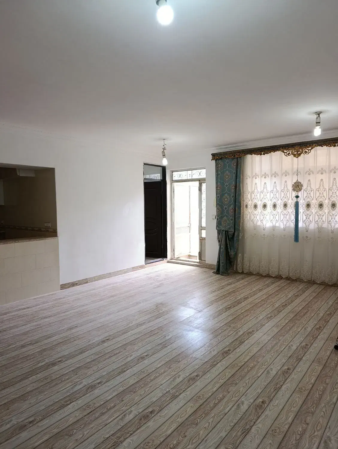 فروش یک طبقه خانه ویلایی تفکیکی|فروش خانه و ویلا|دیواندره, |دیوار