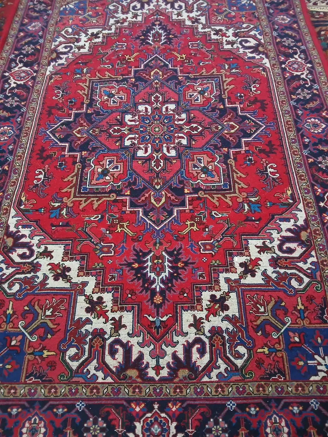 فرش دستباف هریس تاجری|فرش|بستان آباد, |دیوار