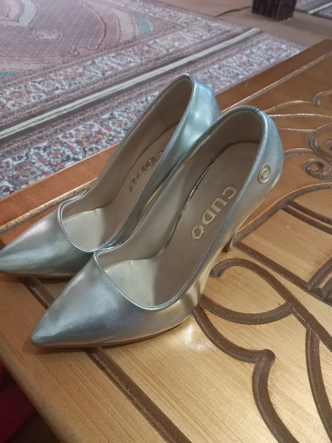 کفش مجلسی|کیف، کفش، کمربند|ماکو, |دیوار