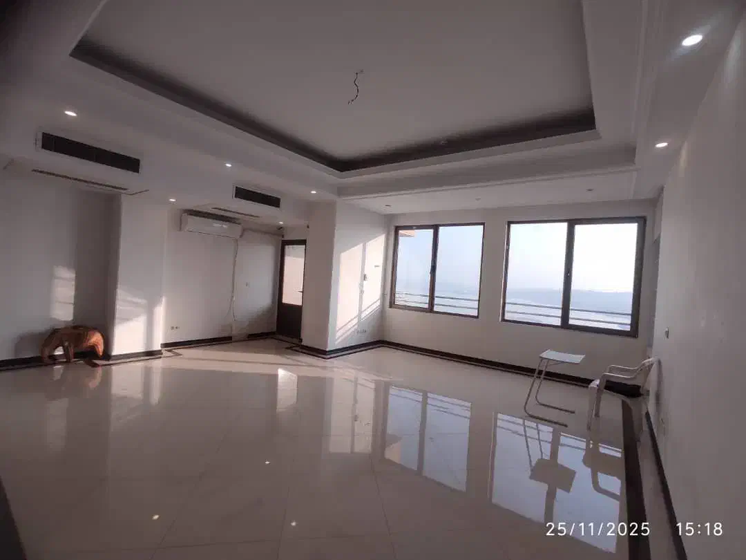 ۱۳۵ متر /سه خواب /رینگ دریاچه/ ویو دریاچه