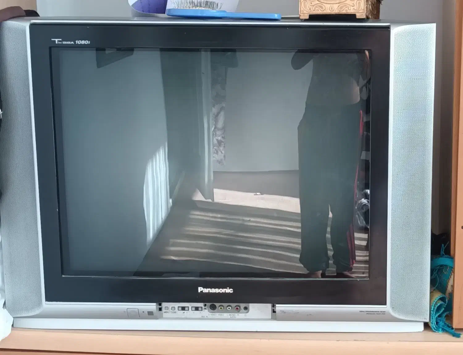 تلویزیون ۲۹ اینچ|تلویزیون و پروژکتور|بجنورد, |دیوار