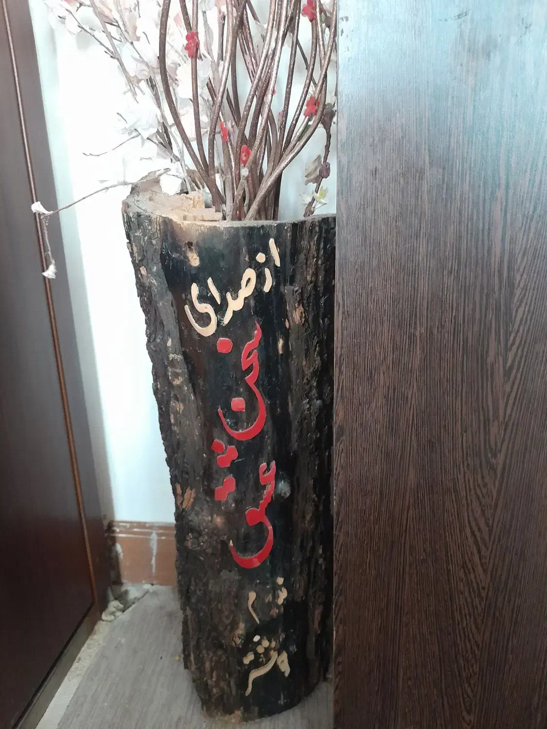 گلدان چوبی تنه درختی|صنایع دستی و سایر لوازم تزئینی|قم, پردیسان|دیوار