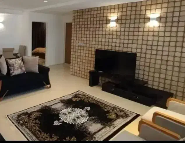 آپارتمان1خواب شیک نظافت تضمینی باپارکینگ وآسانسور|اجارهٔ کوتاهمدت آپارتمان و سوئیت|شیراز, معالیآباد|دیوار