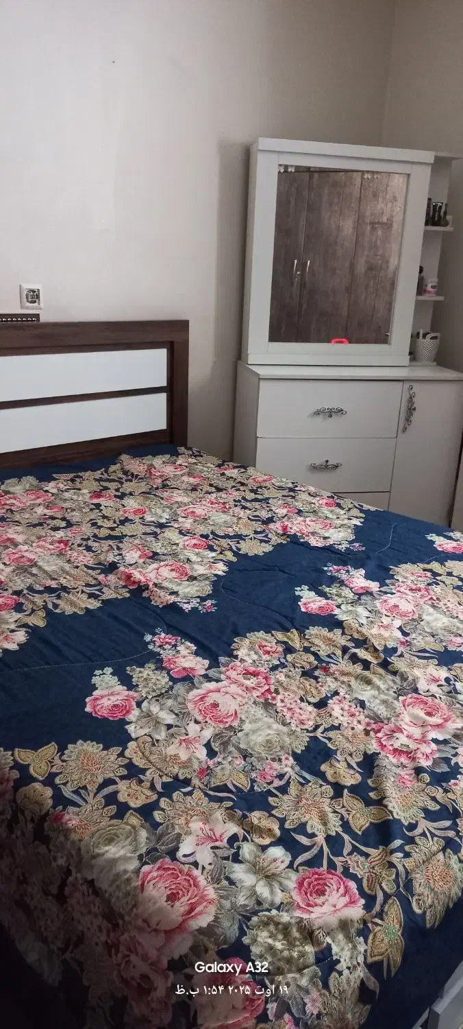 سرویس خواب دونفر باتشک فنری وروتختی درحدنو|تخت و سرویس خواب|شاهین‌شهر, مسکن مهر|دیوار