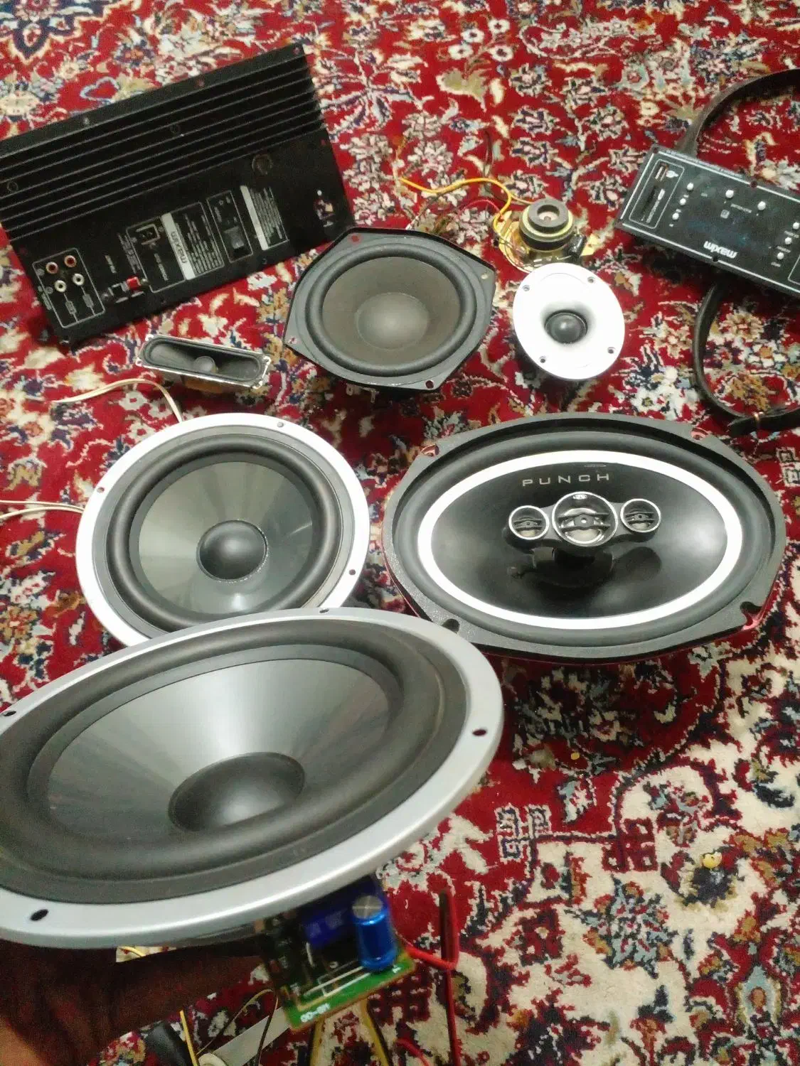 صوتی در حد آک|صوتی و تصویری|بروجرد, |دیوار