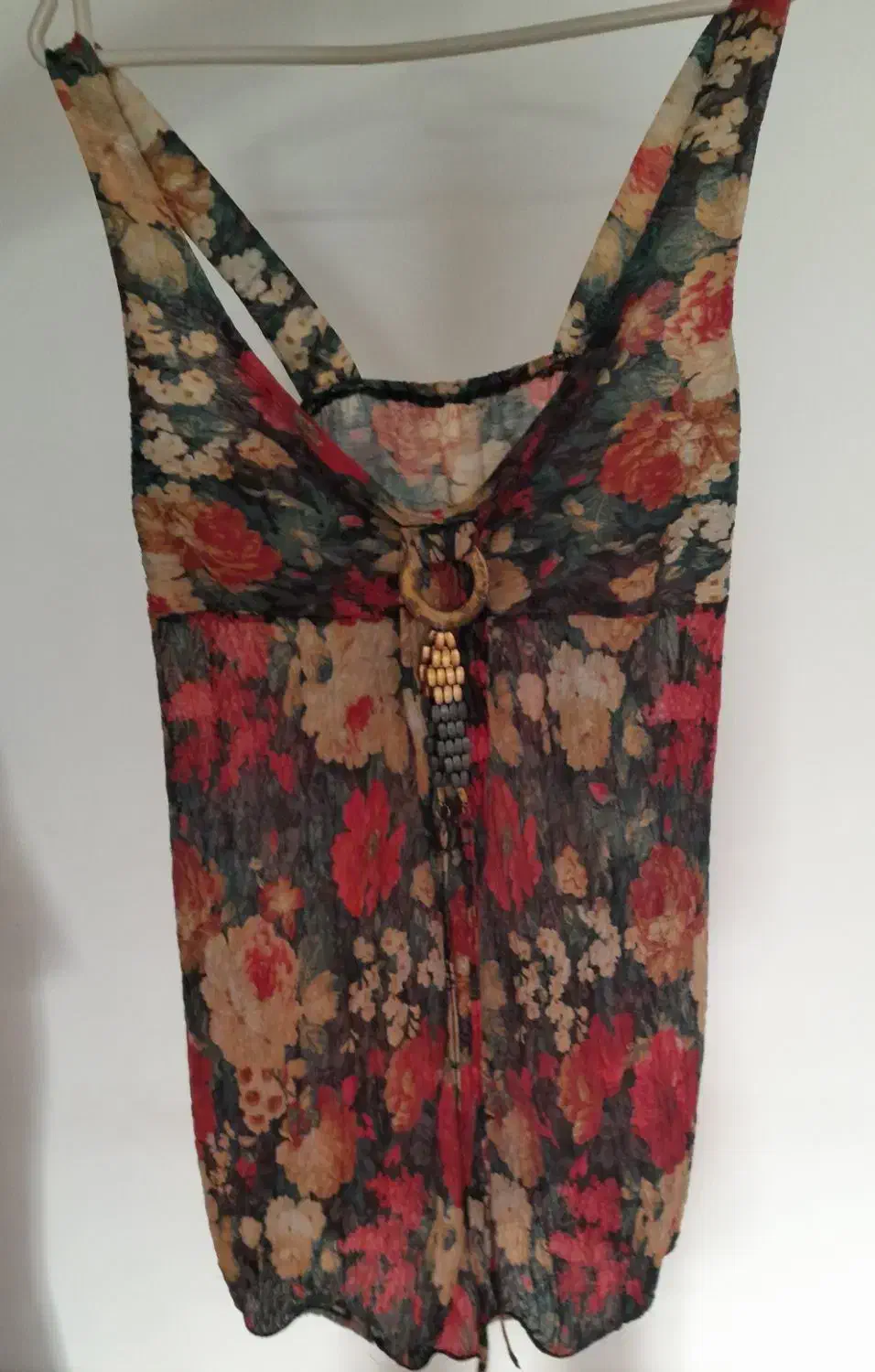 لباس گل دار|لباس|بروجرد, |دیوار