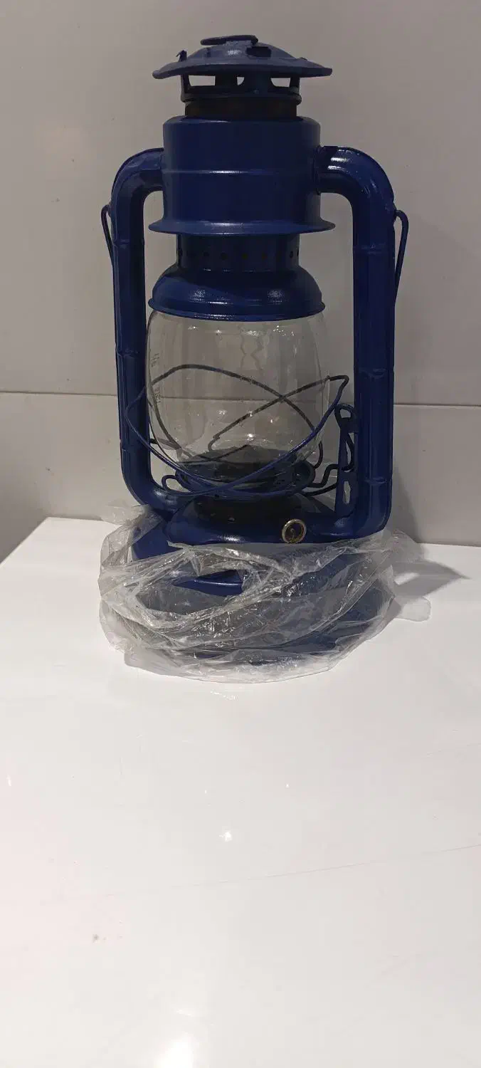 فانوس نوستالژی|کلکسیون اشیاء عتیقه|اهواز, زیتون کارمندی|دیوار