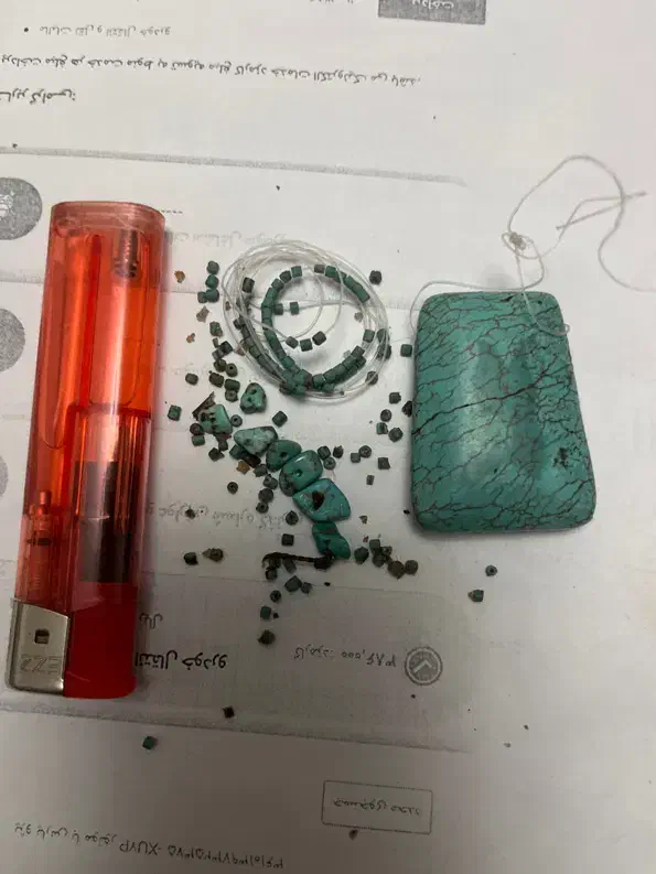 سنگ فیروزه|کلکسیون اشیاء عتیقه|شیراز, کلاهدوز|دیوار