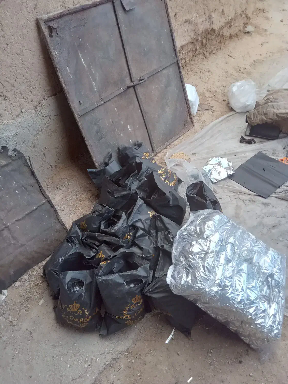 زغال بسته بندی میم وکبابی|عمده‌فروشی|قوچان, |دیوار