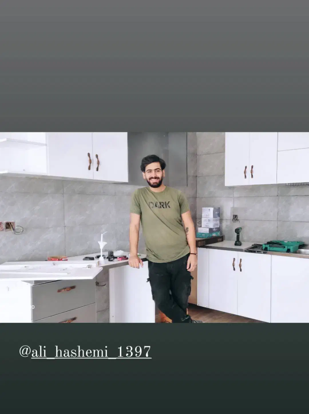 تعمیرات کابینت . نصب و مونتاژ|خدمات پیشه و مهارت|شیراز, کرونی(خاتونک)|دیوار