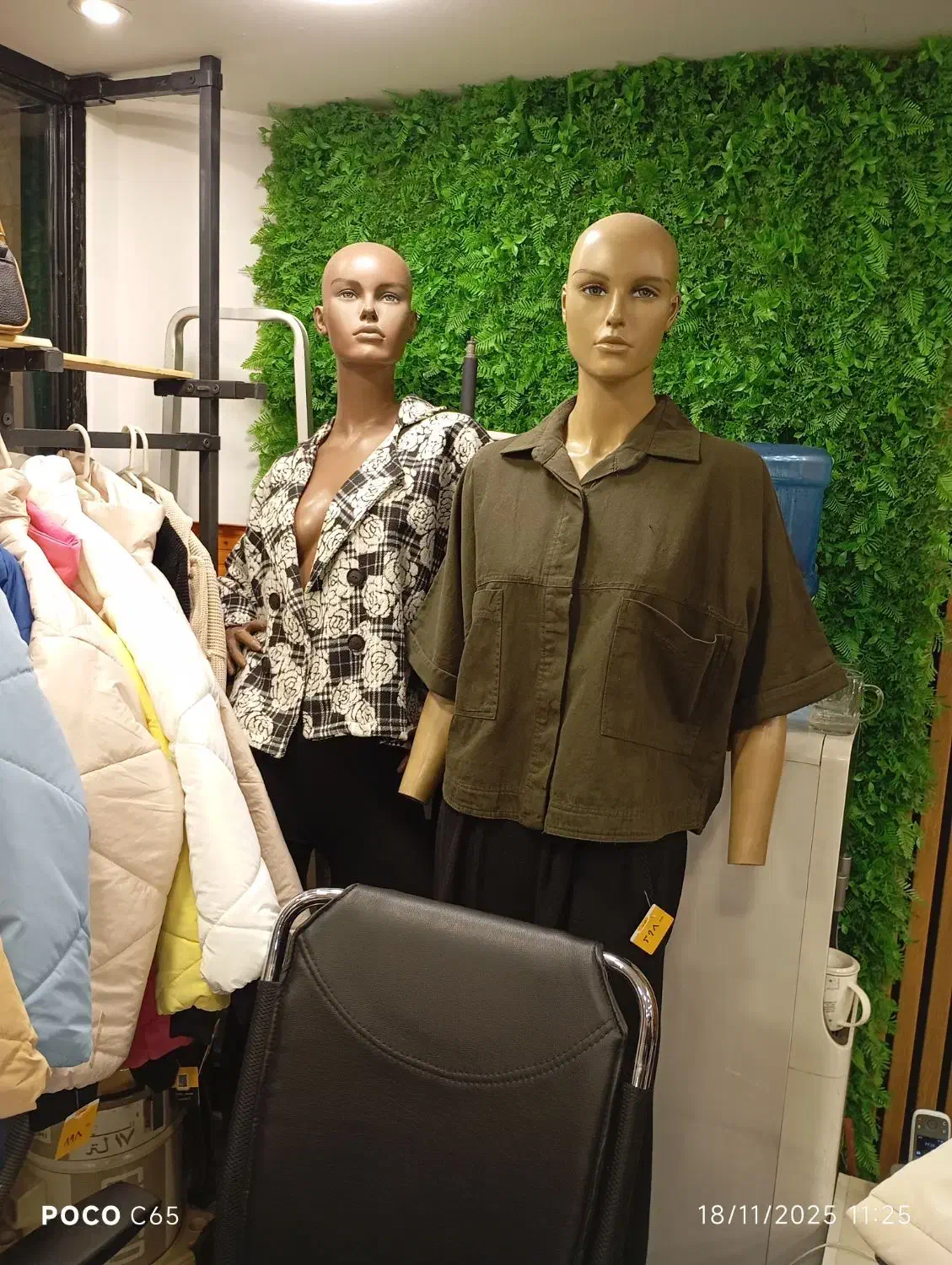 18 تا مانکن|فروشگاه و مغازه|اصفهان, درب کوشک|دیوار