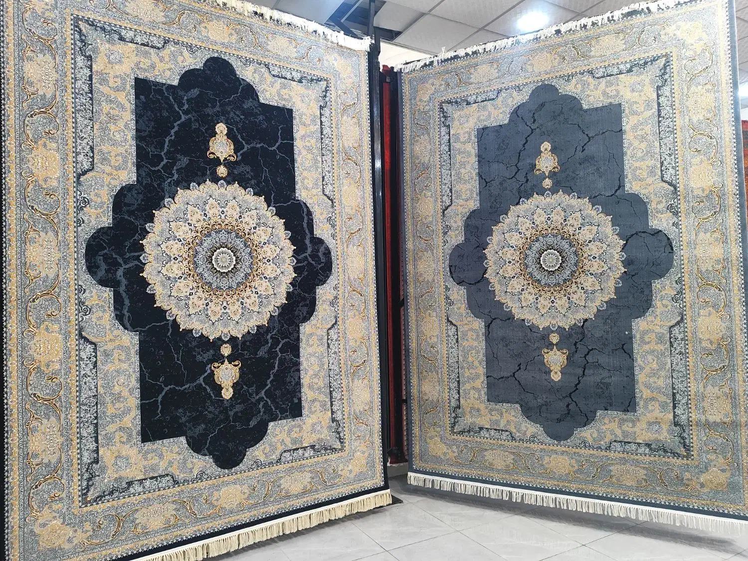 ۱۵۰۰شانه هریز ۱۵۰۰شانه آنتیک قیمت خوب|فرش|شیراز, تندگویان|دیوار