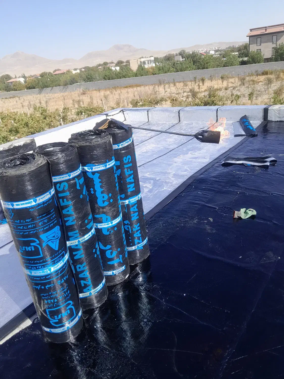 اجرای آسفالت محوطه ایزوگام حتی یکمتر استا کرم|خدمات پیشه و مهارت|ارومیه, |دیوار