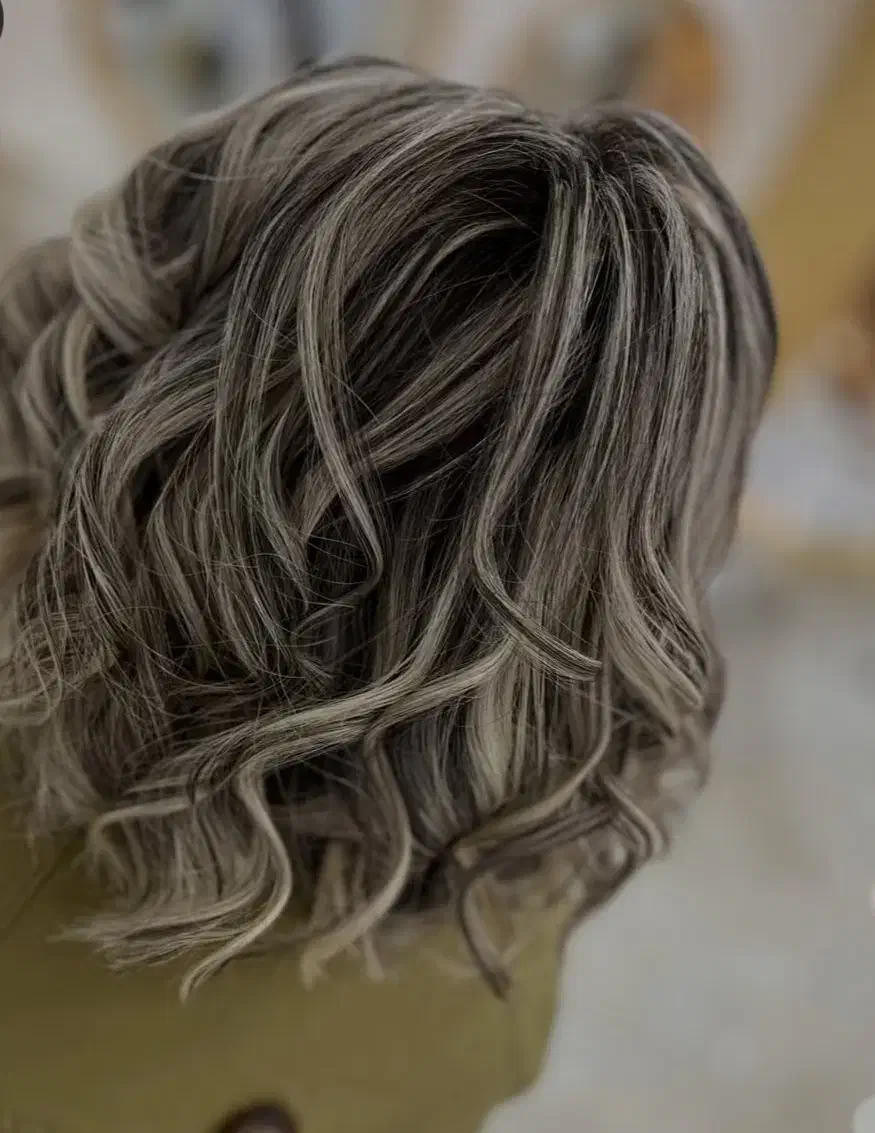 رنگ لایت کراتین فر دائم میکاپ شینیون اصلاح|خدمات آرایشگری و زیبایی|یزد, |دیوار