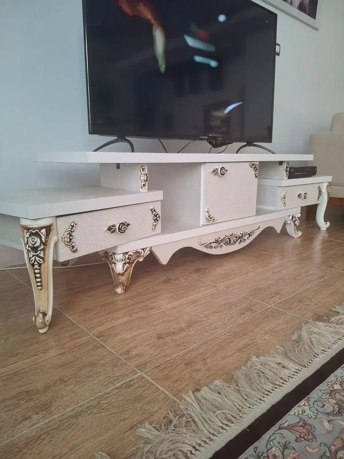 میز تلویزیون ۲ میلیون تومان|میز تلویزیون|هشتگرد, مدرس|دیوار