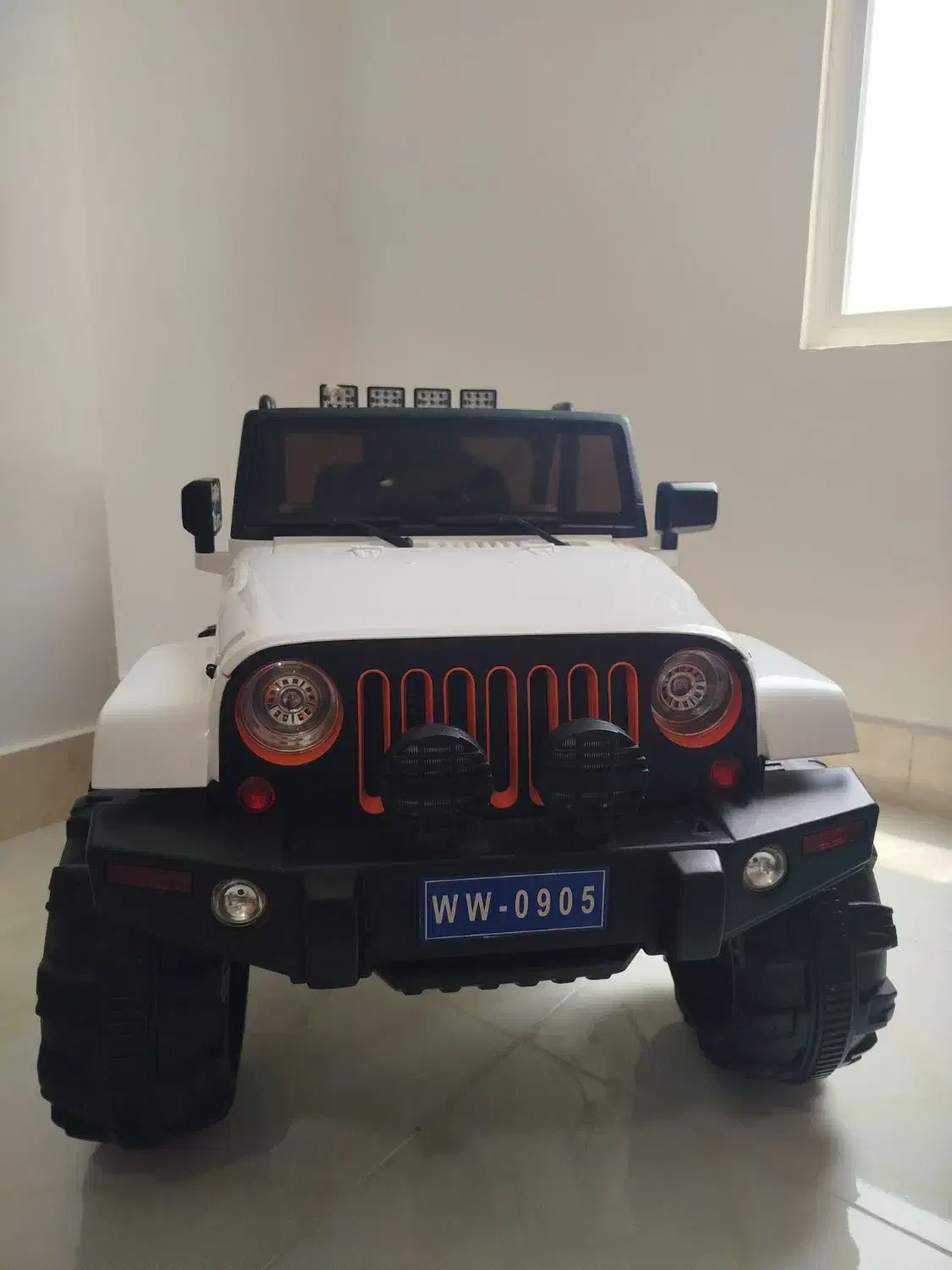 ماشین شارژی جیپ|اسباب‌بازی بچه|چابهار, |دیوار