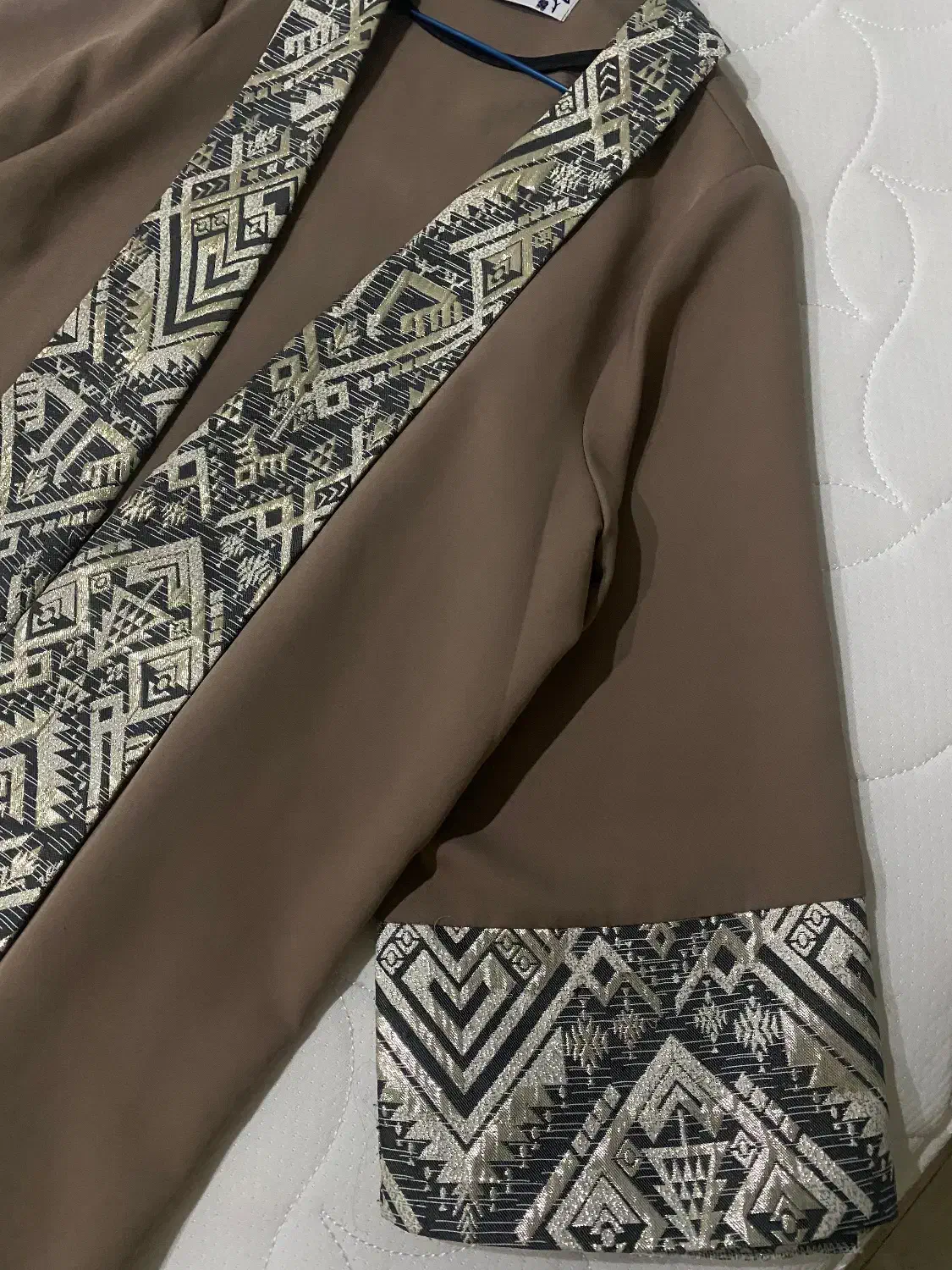 مانتو مجلسی و اسپرت نو نو|لباس|اندیشه, اندیشه فاز ۳|دیوار