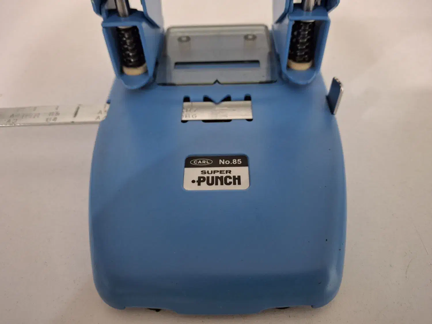 منگنه و پانچ|لوازم التحریر|رشت, استادسرا|دیوار