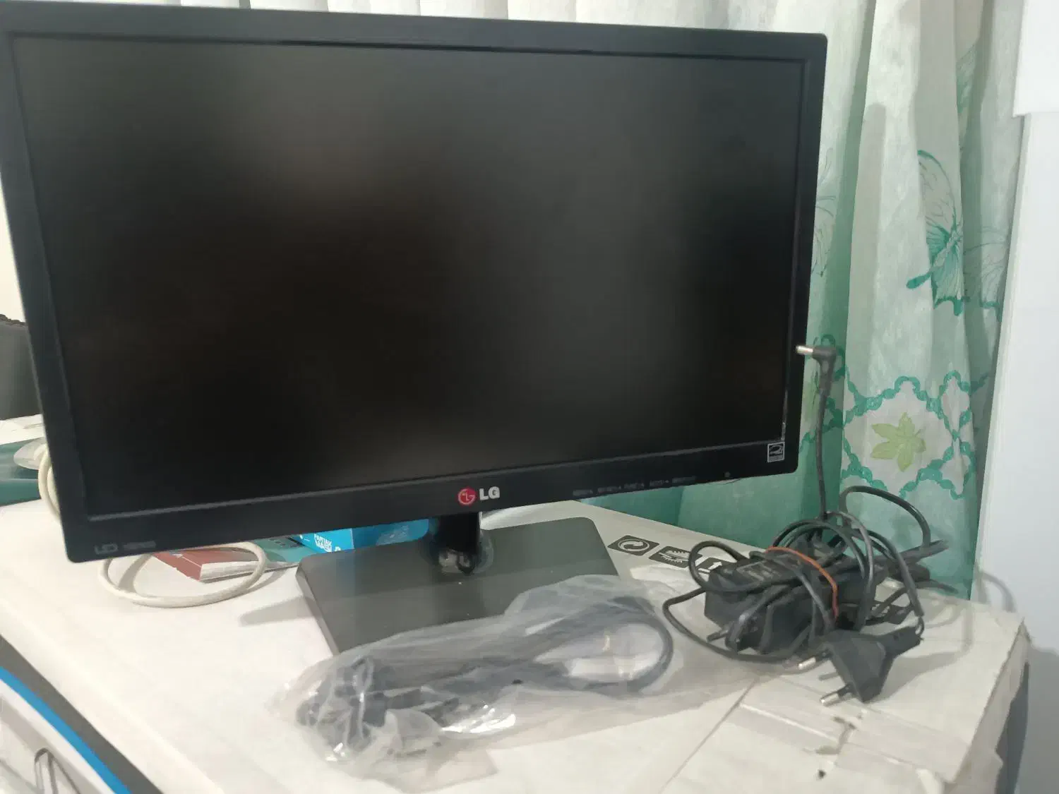 مانیتور LG|قطعات و لوازم جانبی رایانه|شهریار, شهرک شاهد|دیوار