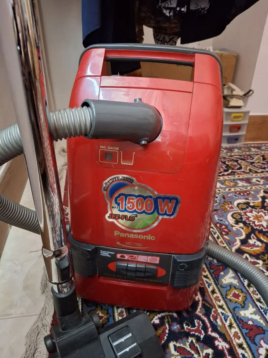 جارو برقی کار کرده سالم|جاروبرقی، جارو شارژی، بخارشو|خمینیشهر, |دیوار