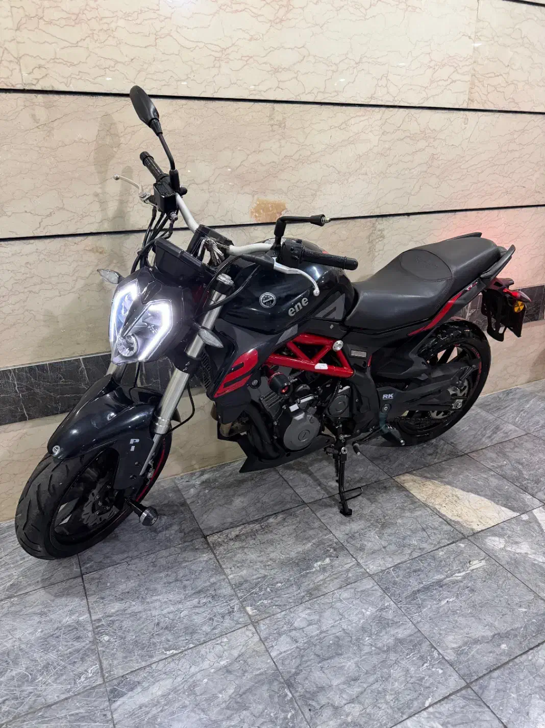 بنلی دو سیلندر 300|موتورسیکلت|تهران, اسکندری|دیوار