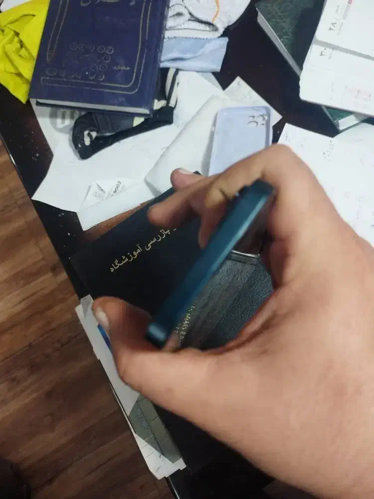 ایفون۱۳مشکی۱۲۸|موبایل|تهران, منیریه|دیوار