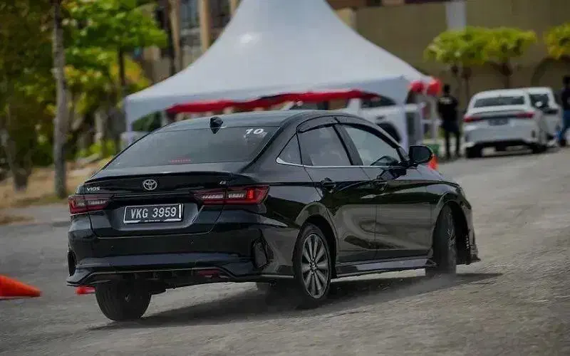 حواله تویوتا یاریس ۲۰۲۴ فول آپشن|خودرو سواری و وانت|تهران, حشمتیه|دیوار