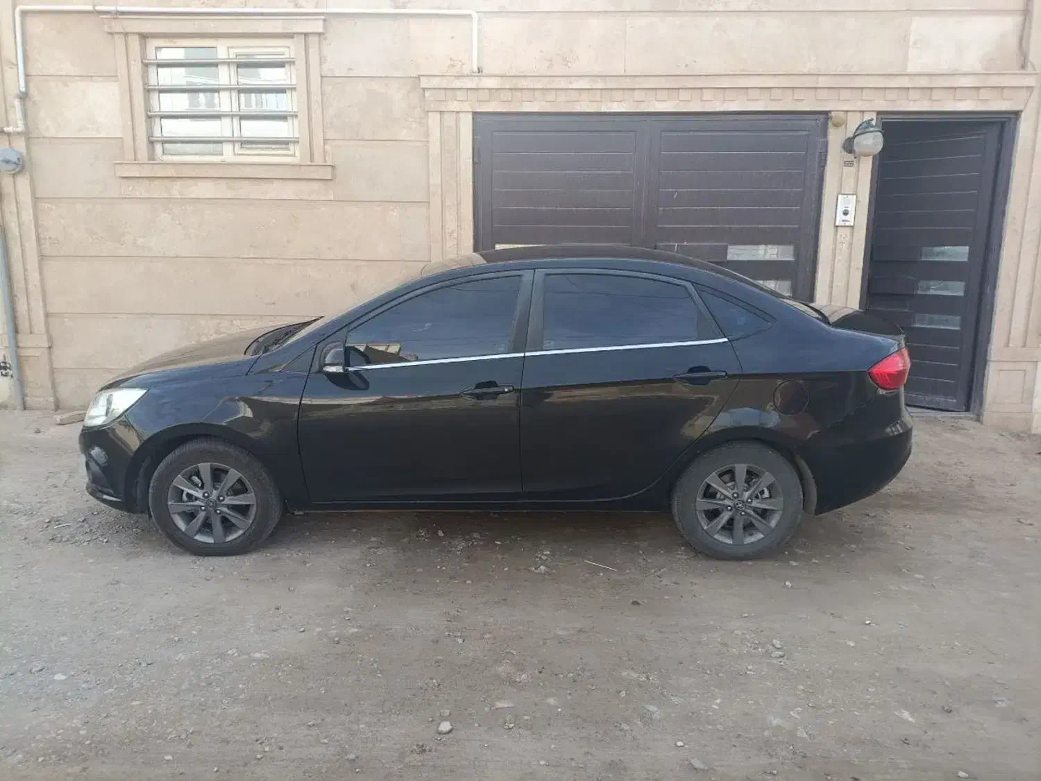 ماشین j4(جی فور)|خودرو سواری و وانت|کاشان, فاز ۱ ناجی آباد|دیوار