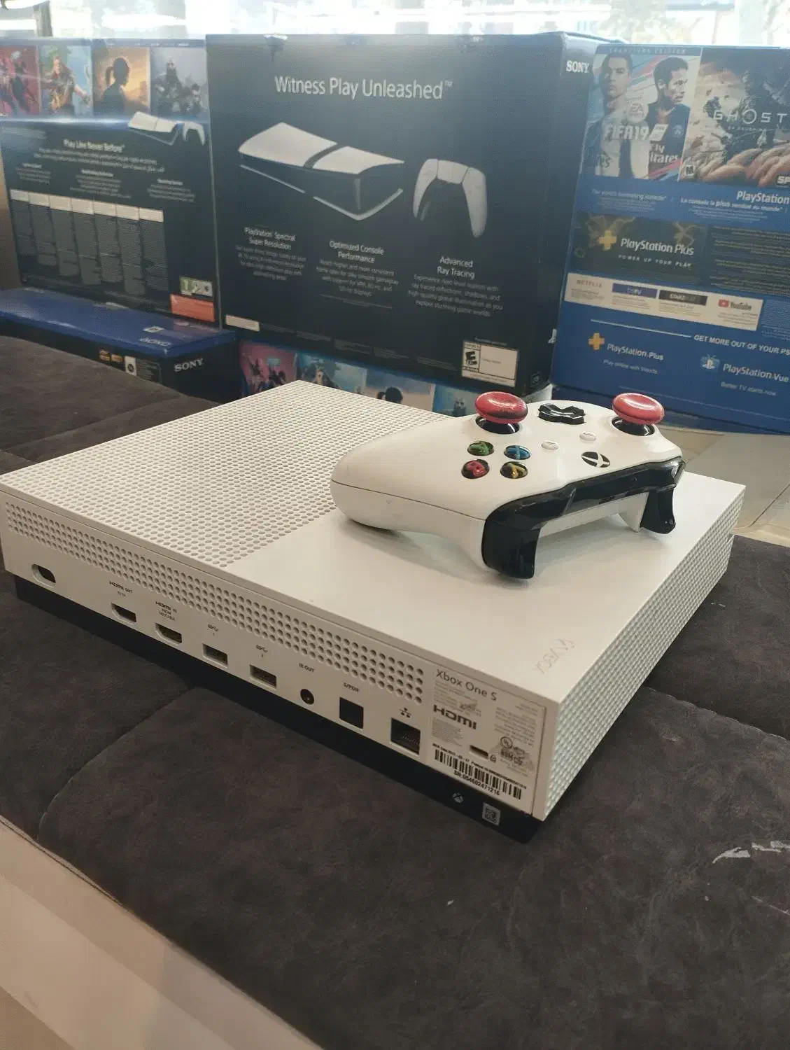 Xbox one s دو دسته بیسیم کاملا سالم|کنسول، بازی ویدئویی و آنلاین|آمل, |دیوار