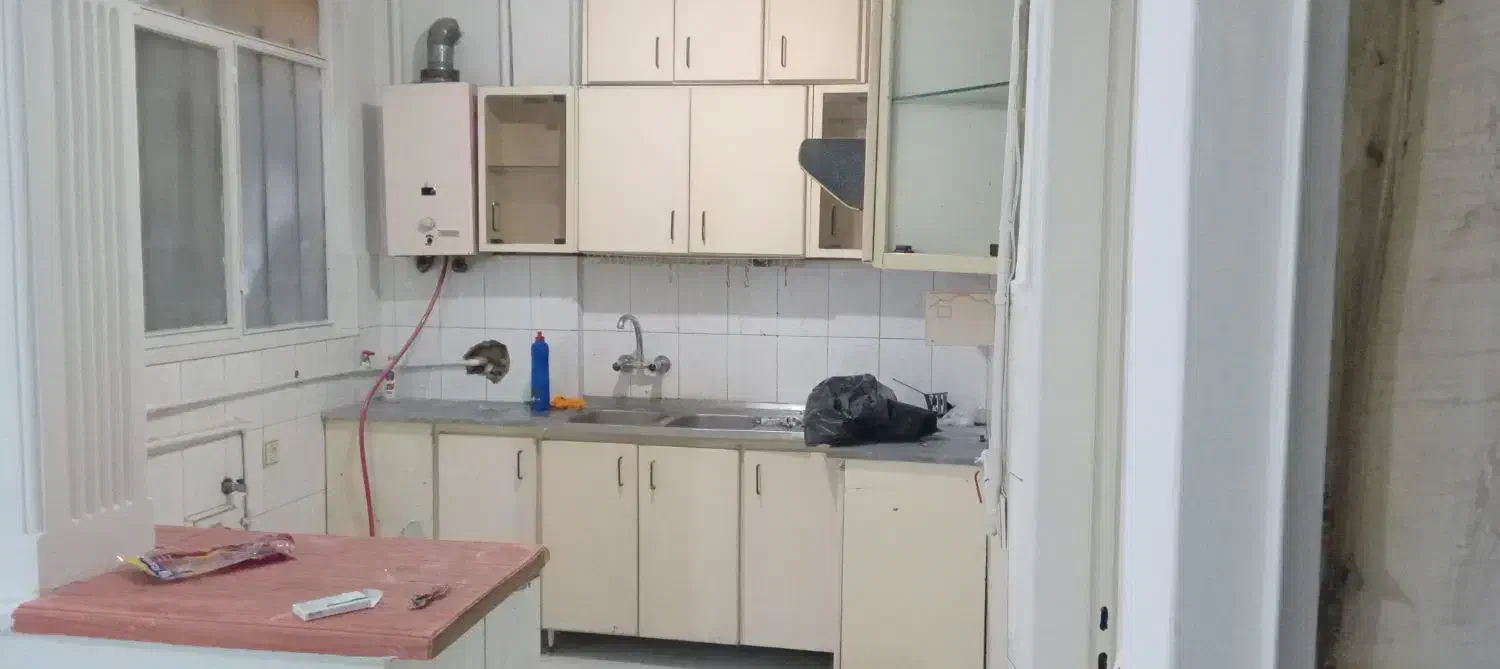 ۶۵ متر یکخوابه طبقه اول باانباری بریانک غربی