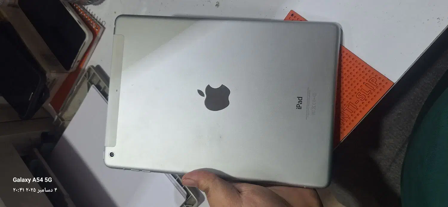 ipad 4|تبلت|رباطکریم, رباطکریم|دیوار