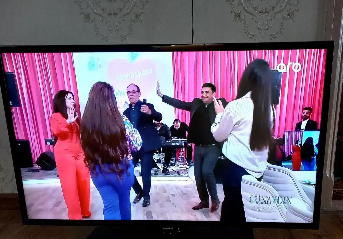 تلویزیون ال سی دی|تلویزیون و پروژکتور|اهر, |دیوار