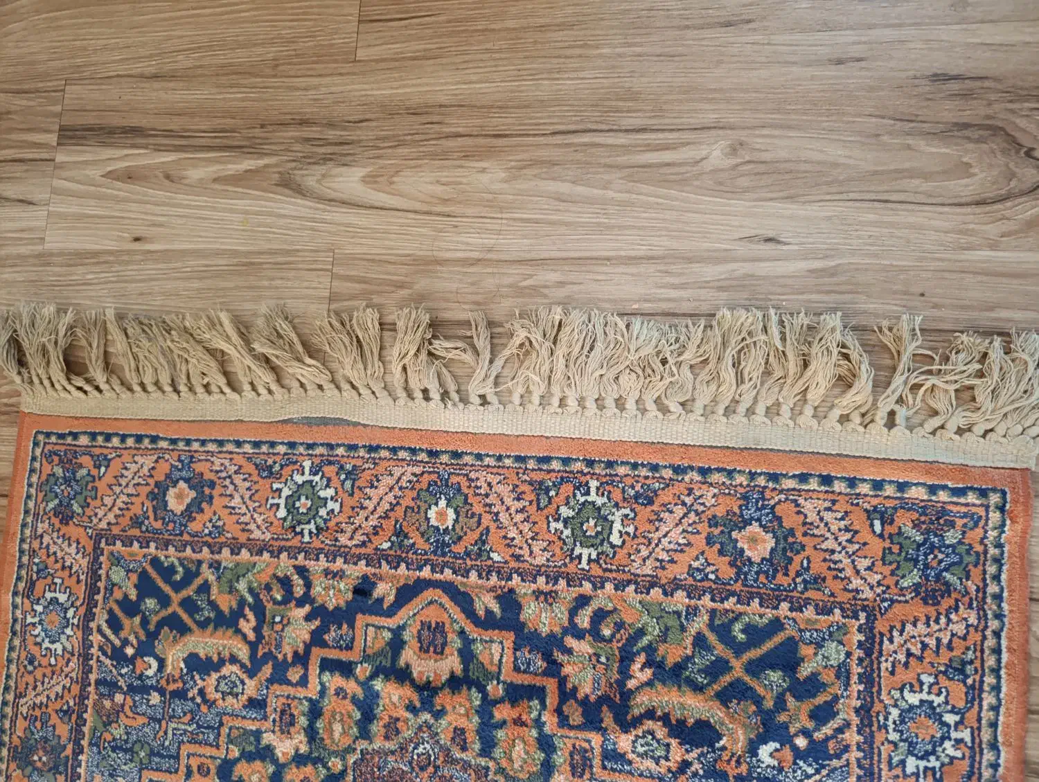 فرش کناره سه متری|فرش|تهران, قنات‌کوثر|دیوار