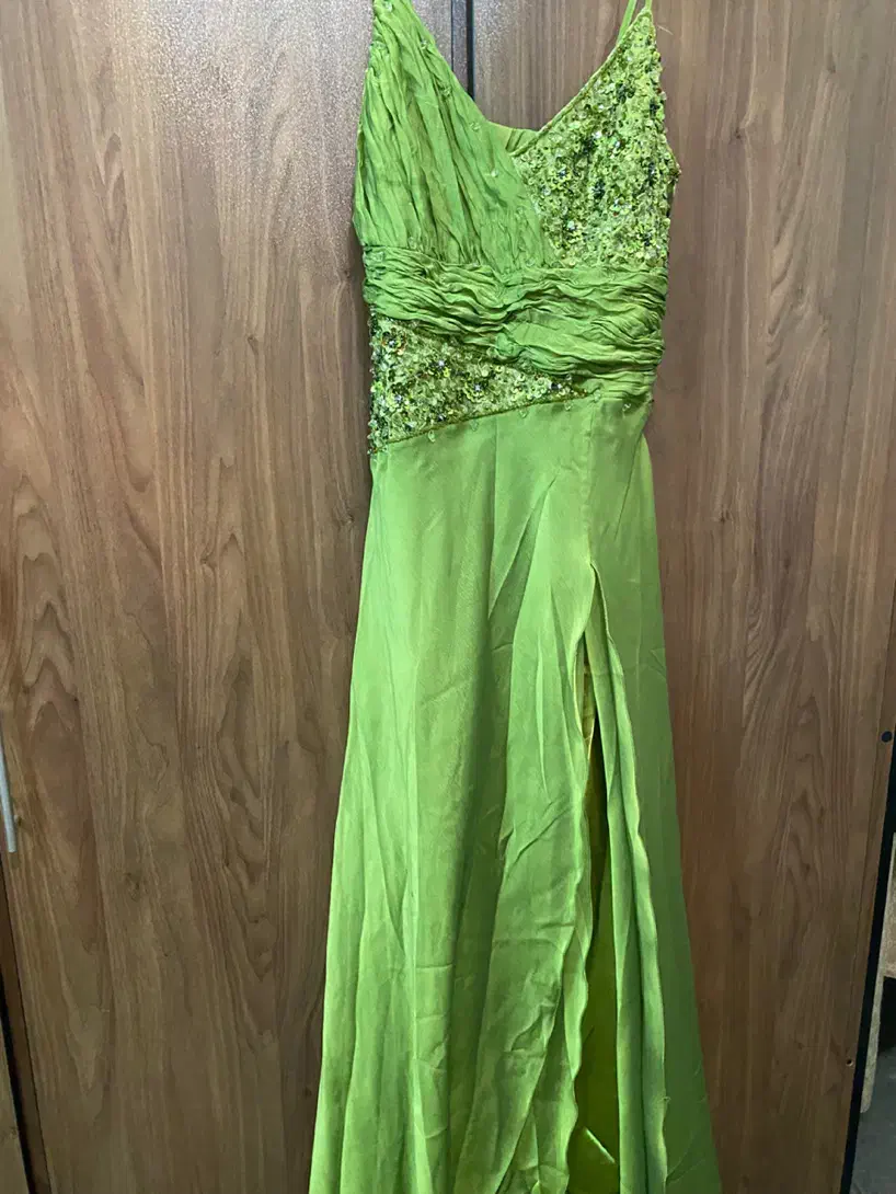 لباس|لباس|آستارا, |دیوار