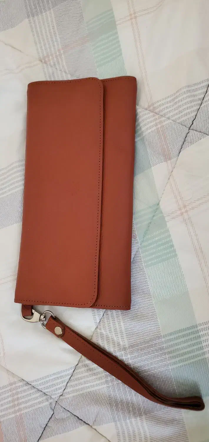 کیف پاسپورتی برند نوین چرم|کیف، کفش، کمربند|کیش, |دیوار