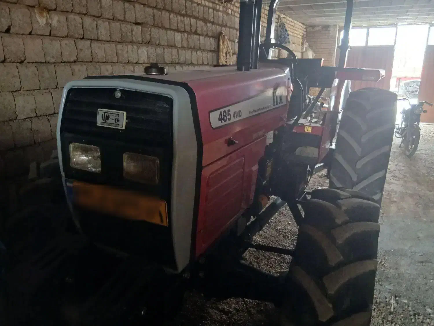 ترکتور۴سیلندر جفت سوپردار|خودرو سنگین|شهرکرد, |دیوار