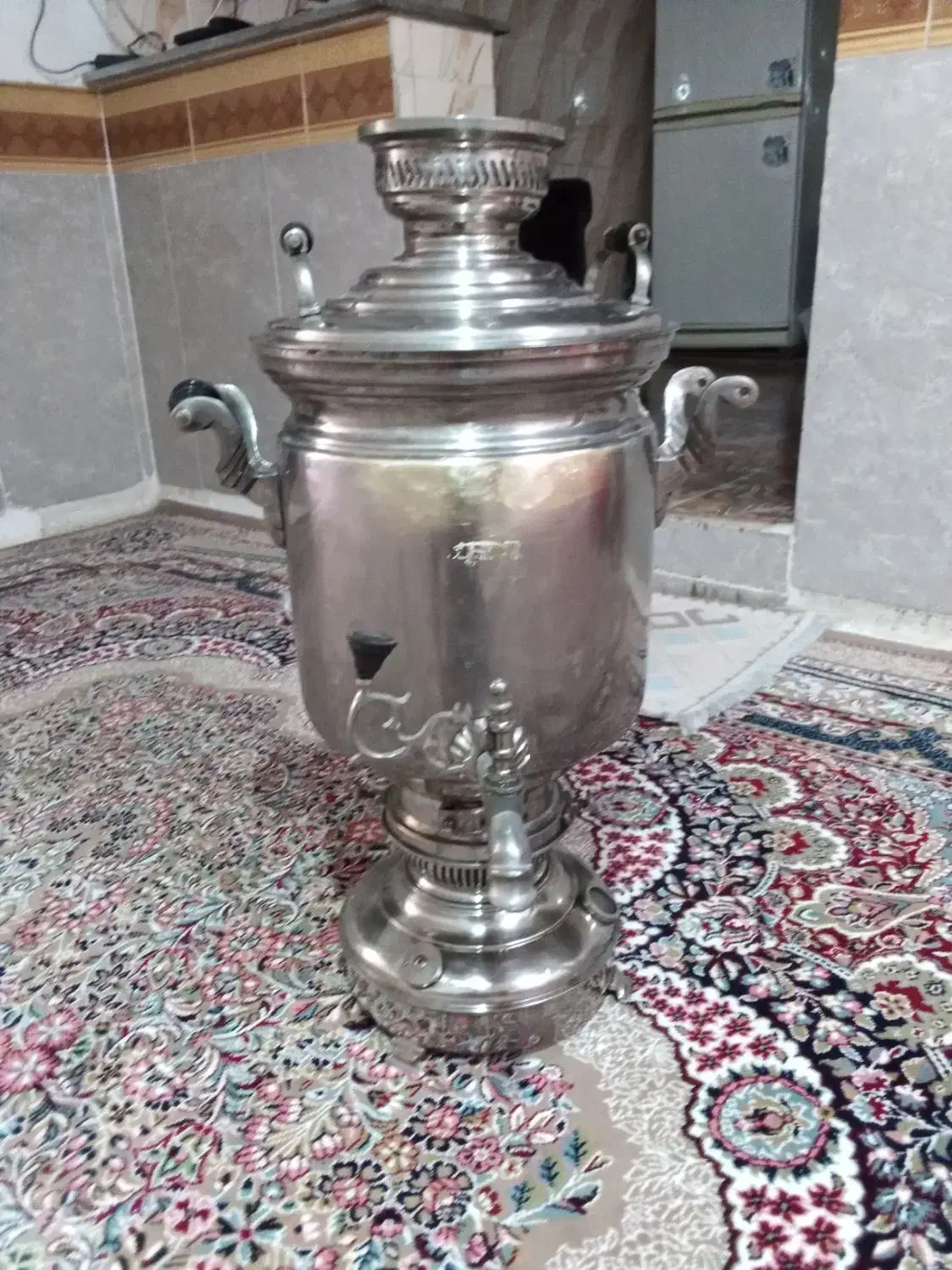 سماور برنجی|سماور، چای‌ساز، قهوه‌ساز|سبزوار, قصبه غربی|دیوار