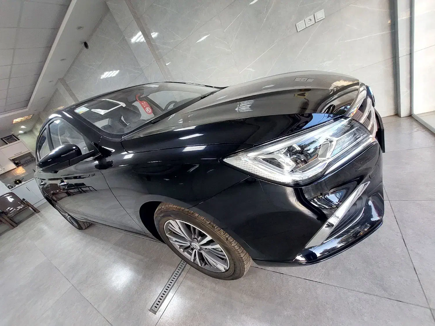 MG5|خودرو سواری و وانت|بروجن, |دیوار