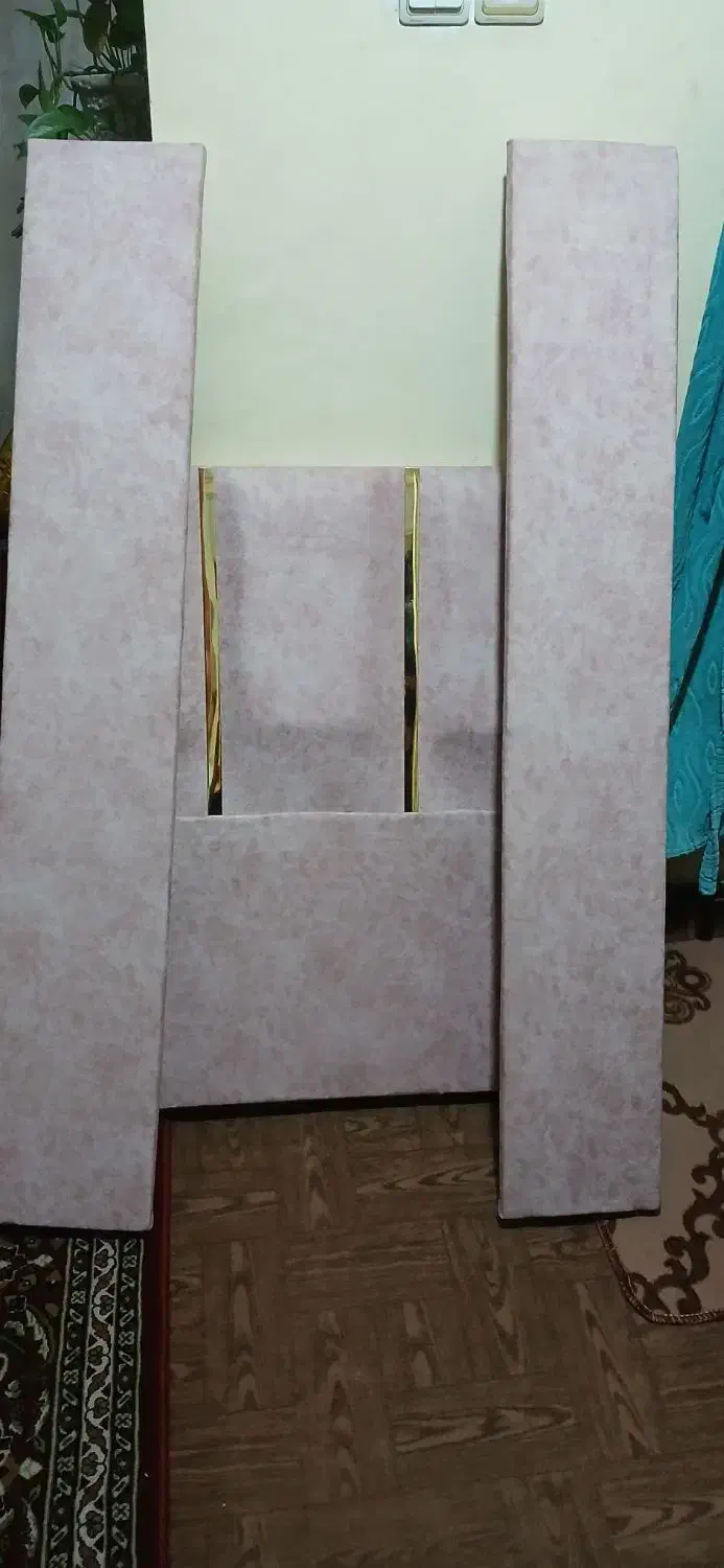 تخت یک نفره بچگانه مناسب سن ۵تا۸ بدون تشک.|تخت و سرویس خواب|اهواز, حصیرآباد|دیوار