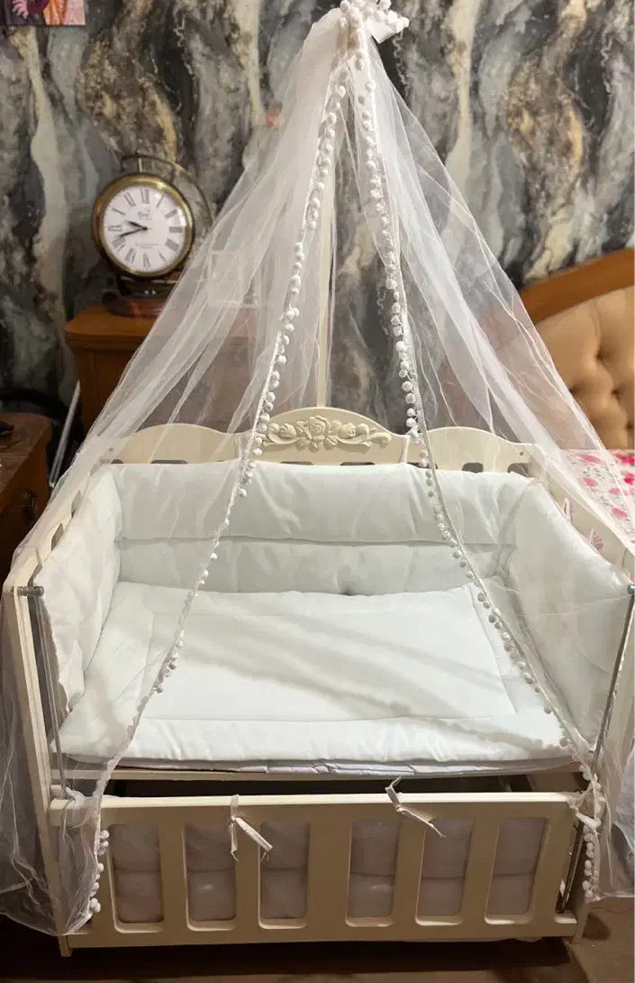 گهواره کنار تخت مادر|اسباب و اثاث بچه|اردبیل, |دیوار