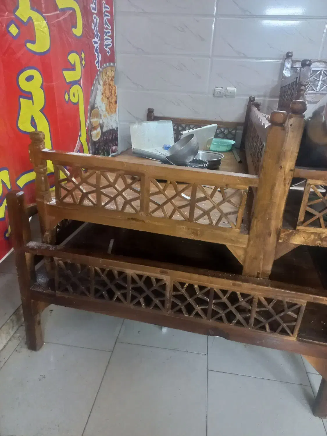 مبلمان و تخت سنتی|مبلمان خانگی و میز عسلی|رباطکریم, نصیرشهر|دیوار