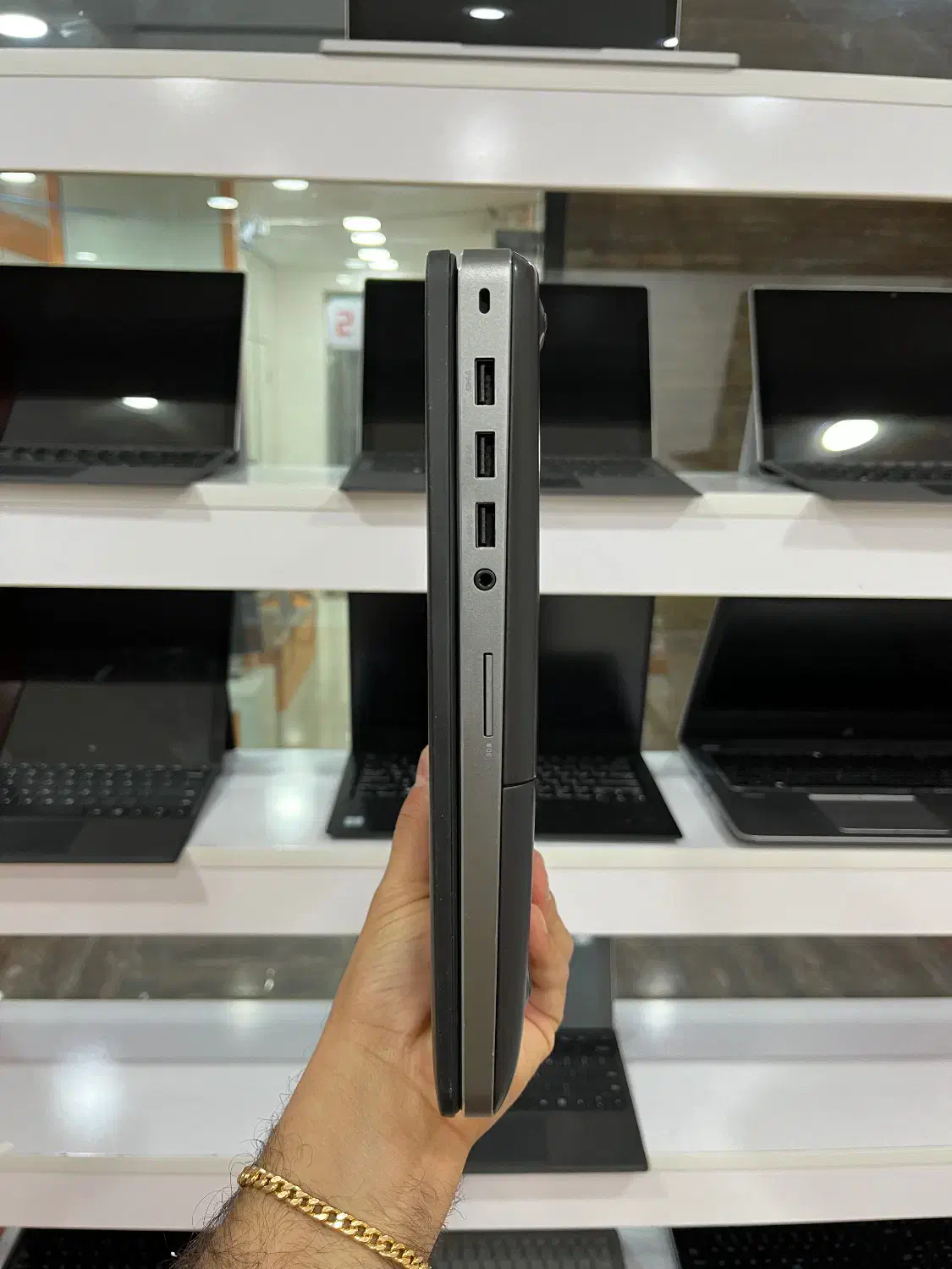 دل پرسیژن ۷۵۲۰ Dell precision 7520|رایانه همراه|شیراز, ملاصدرا|دیوار