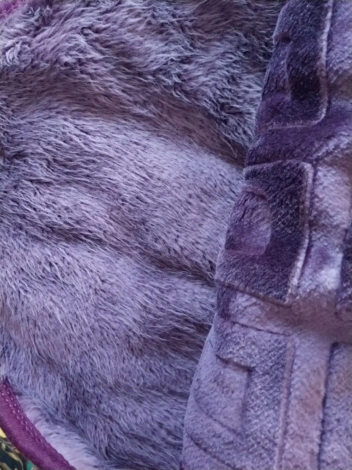 پتوی  مسافرتی مخمر  طول۱۳۸ عرض۱۰۳  .|رختخواب، بالش، پتو|تبریز, |دیوار