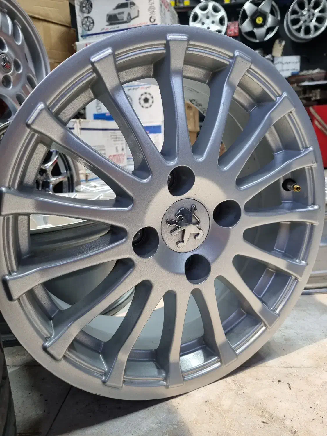 رینگ اسپرت شرکتی ۱۵پره دنا سمند پژو ایرانخودرو|قطعات یدکی و لوازم جانبی|تهران, افسریه شمالی|دیوار