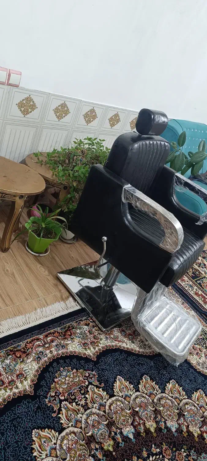 صندلی نو آرایشگاه vip|آرایشگاه و سالن‌های زیبایی|نورآباد, |دیوار