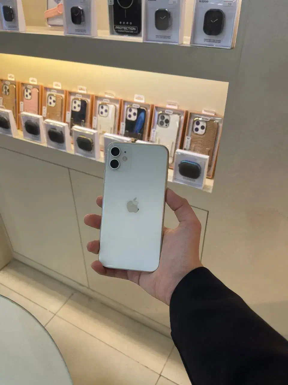 آیفون ۱۱ معمولی|موبایل|مشهد, بهشت|دیوار