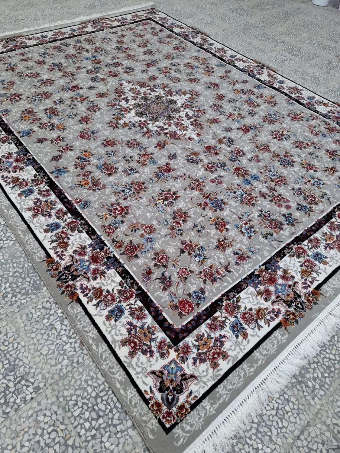 خرید فرش اقساطی به قیمت کارخانه از فروشگاه الماس|فرش|اردبیل, |دیوار