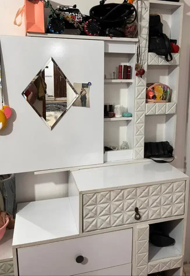 میز آرایشی و دراور|تخت و سرویس خواب|اهر, |دیوار